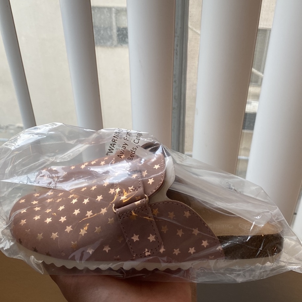 NWT Cat & jack girls slip ons size 13 - Picture 3 of 9